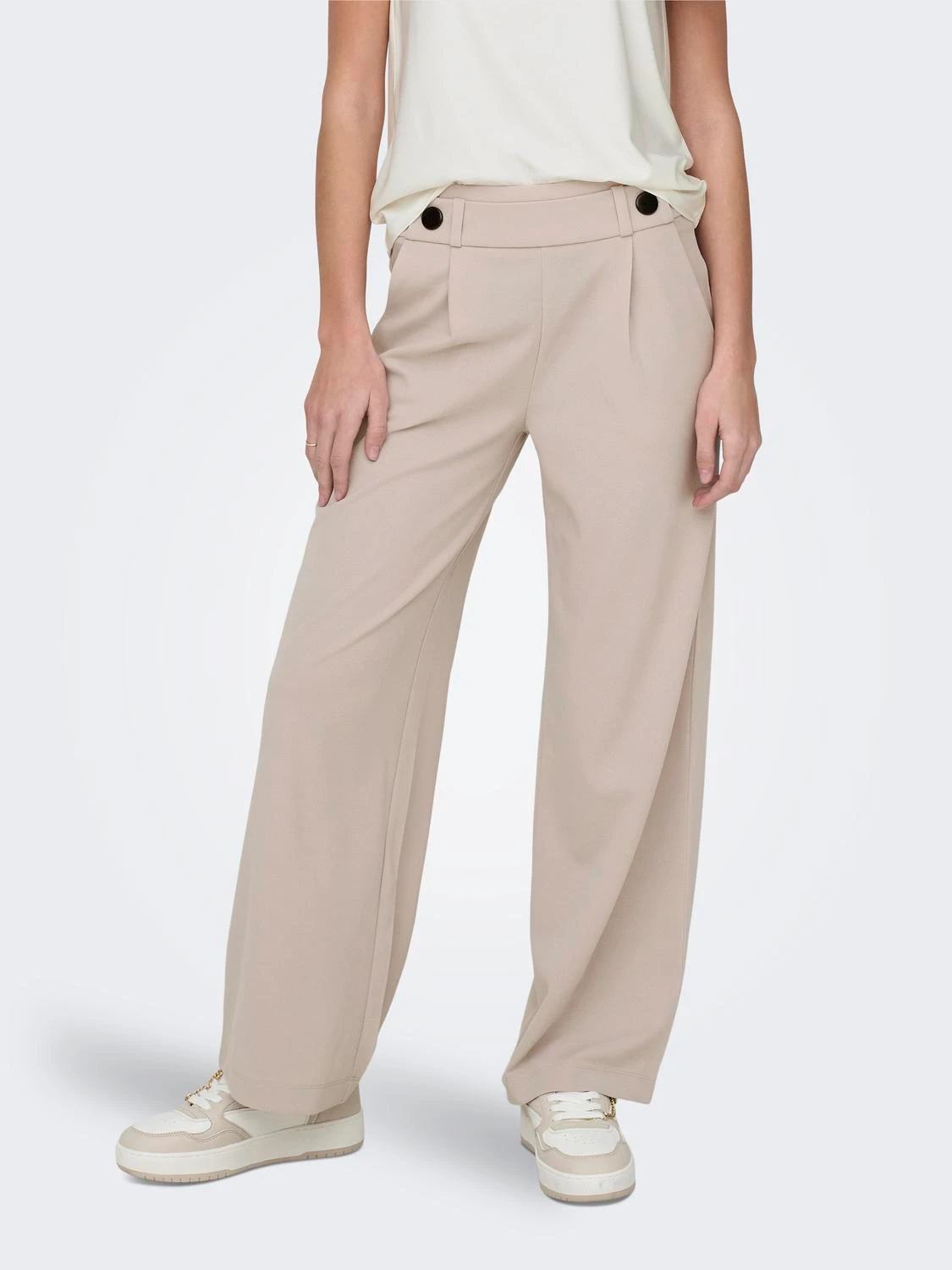 pantalon beige classe droit