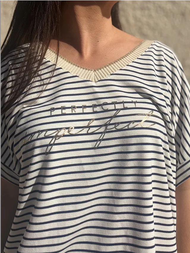 T-shirt basique rayé marine et blanc, écriture perfectly imperfect