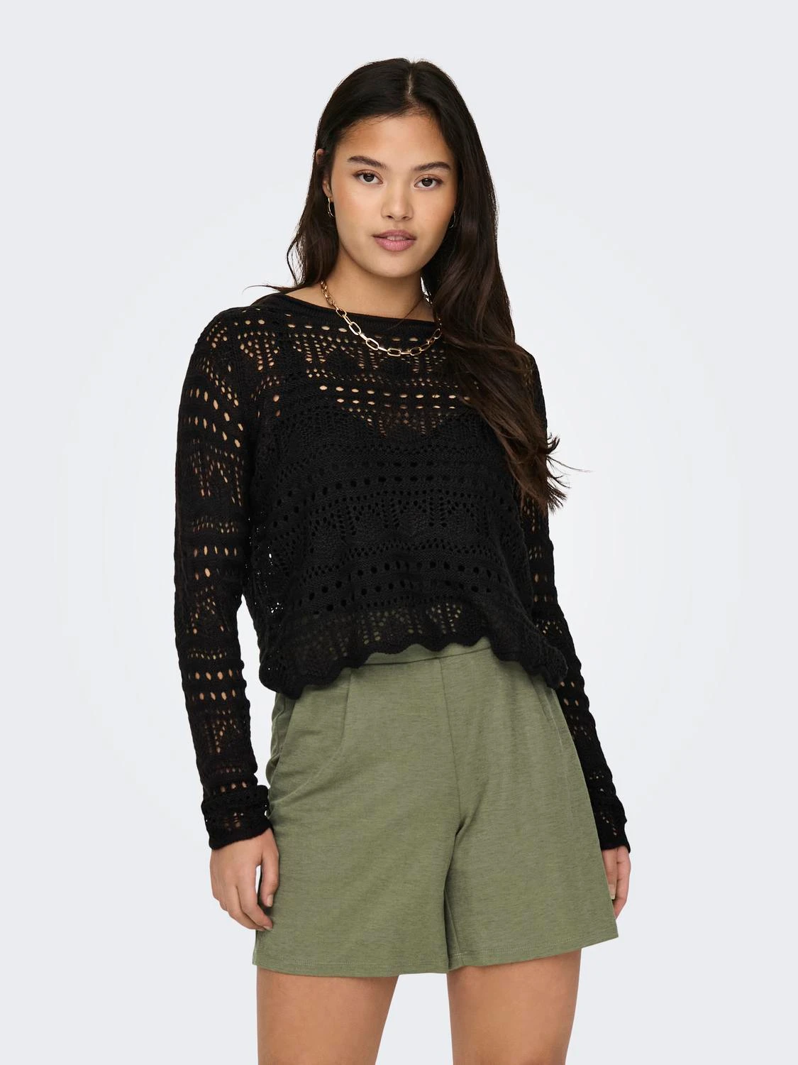 pull crochet noir